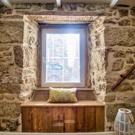 Holiday home Knocker Cottage: Cozy 3-bedroom Retreat Near Beaches